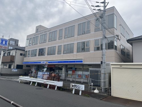 コンビニ　ローソン南海春木駅前店（コンビニ）まで845m