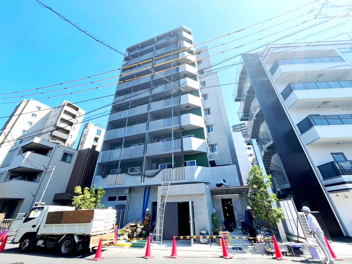 建物外観　建築中