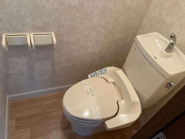 トイレ　シャワー付トイレ