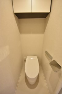 トイレ　同タイプ部屋　参考写真です