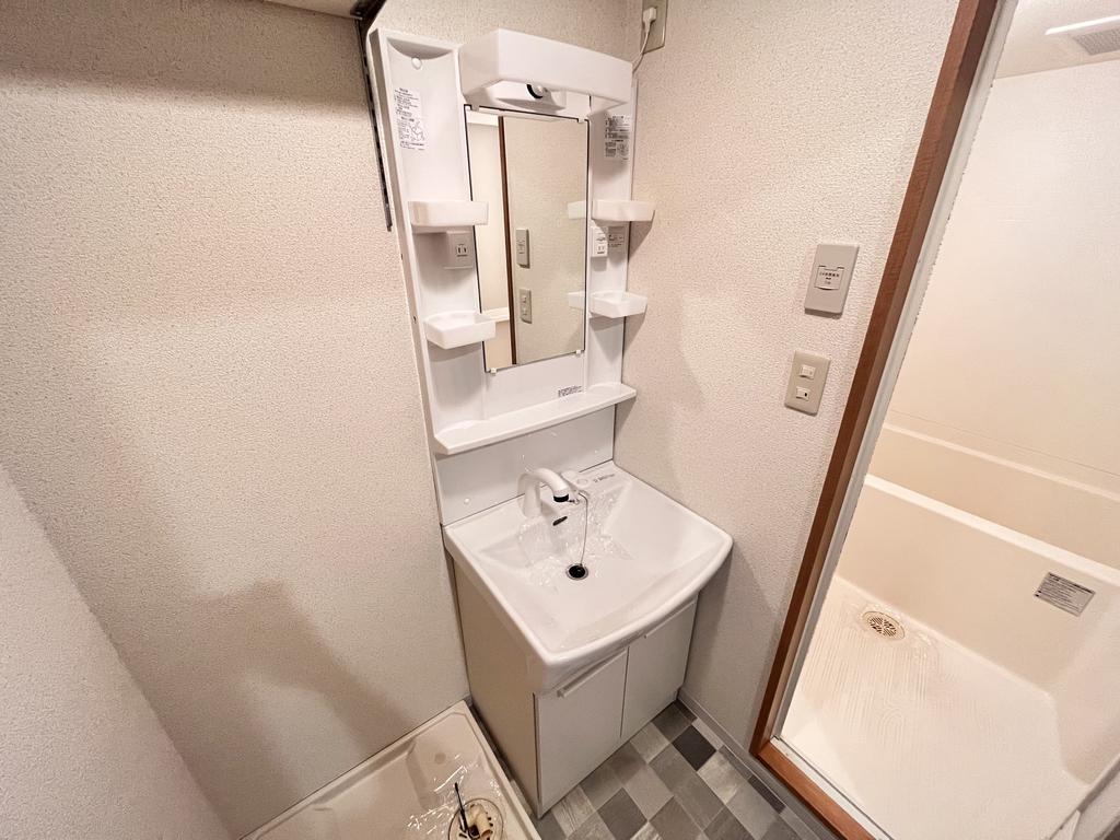 洗面設備　同タイプのお部屋です