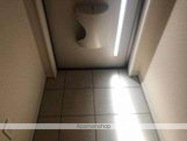 フローリストの玄関写真