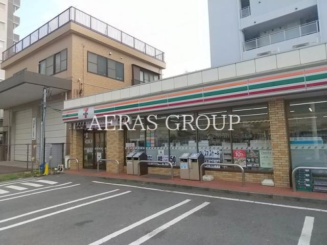 コンビニ　セブンイレブン葛飾東新小岩1丁目店（コンビニ）まで205m