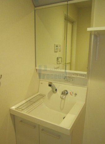 洗面設備　※別部屋参考写真※現況優先です