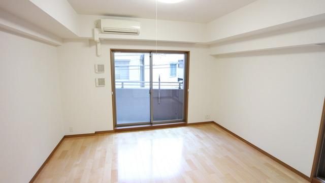 その他部屋・スペース　★洋室１０帖大のゆったり１Ｋ★