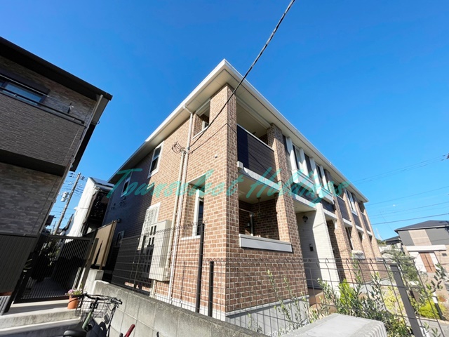 建物外観　敷地内駐車場空きあり♪角部屋♪