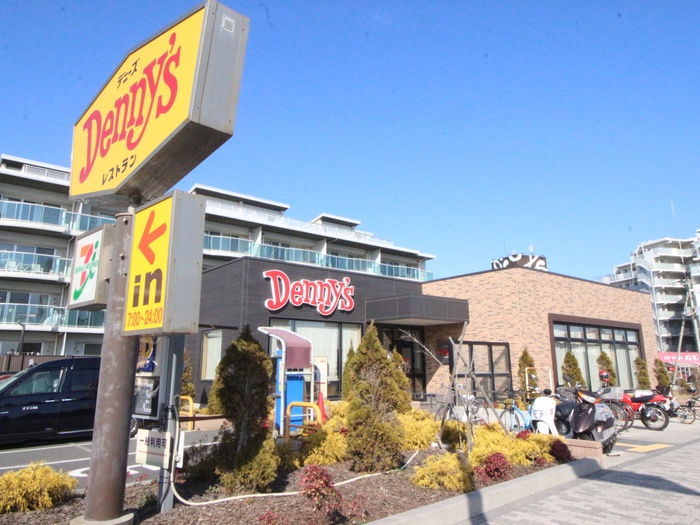 飲食店　デニーズ 茅ヶ崎海岸店（飲食店）まで512m