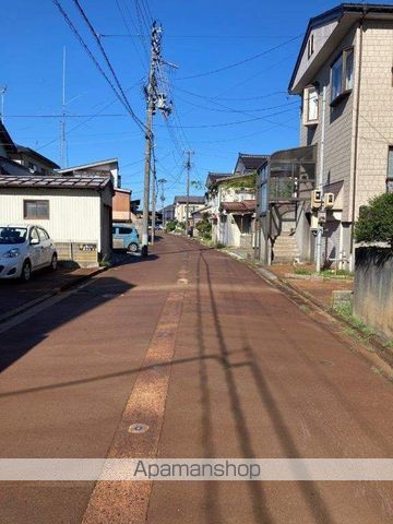 その他　前面道路（その他）まで0m
