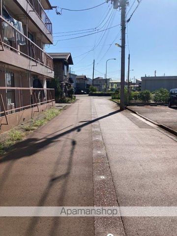 その他　前面道路（その他）まで0m