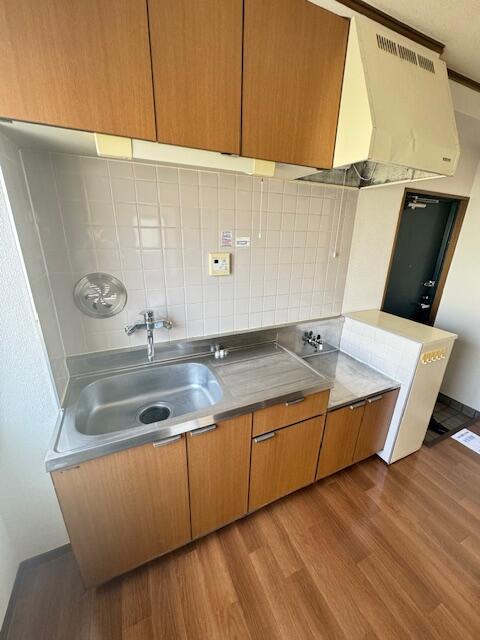 キッチン　※別部屋参考写真