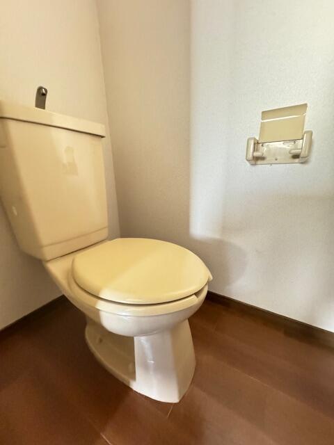 トイレ　※別部屋参考写真