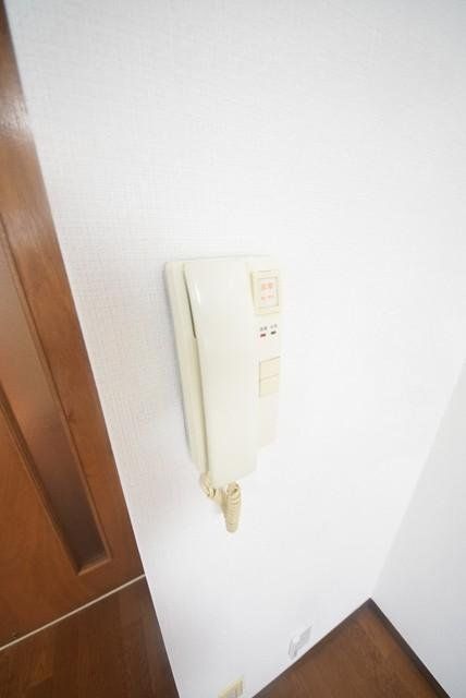 玄関　設備