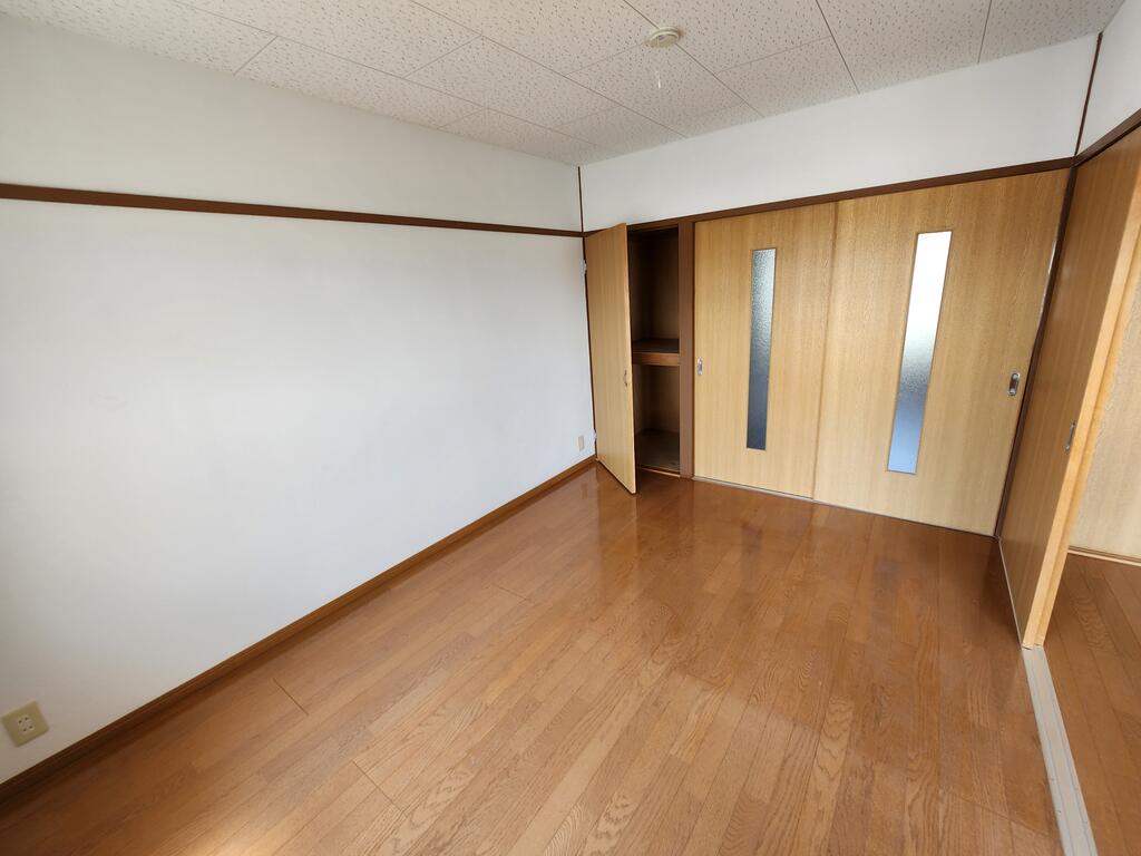 JK6宮沖 3DKの居間写真