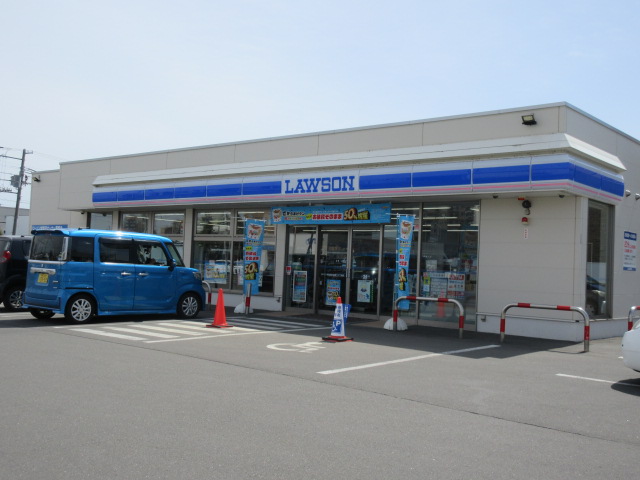 コンビニ　ローソン帯広西2条南十六丁目店（コンビニ）まで746m