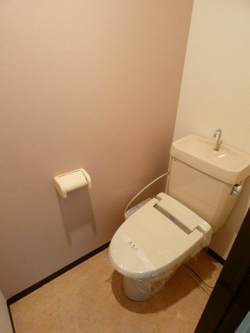 エーベIIのトイレ写真