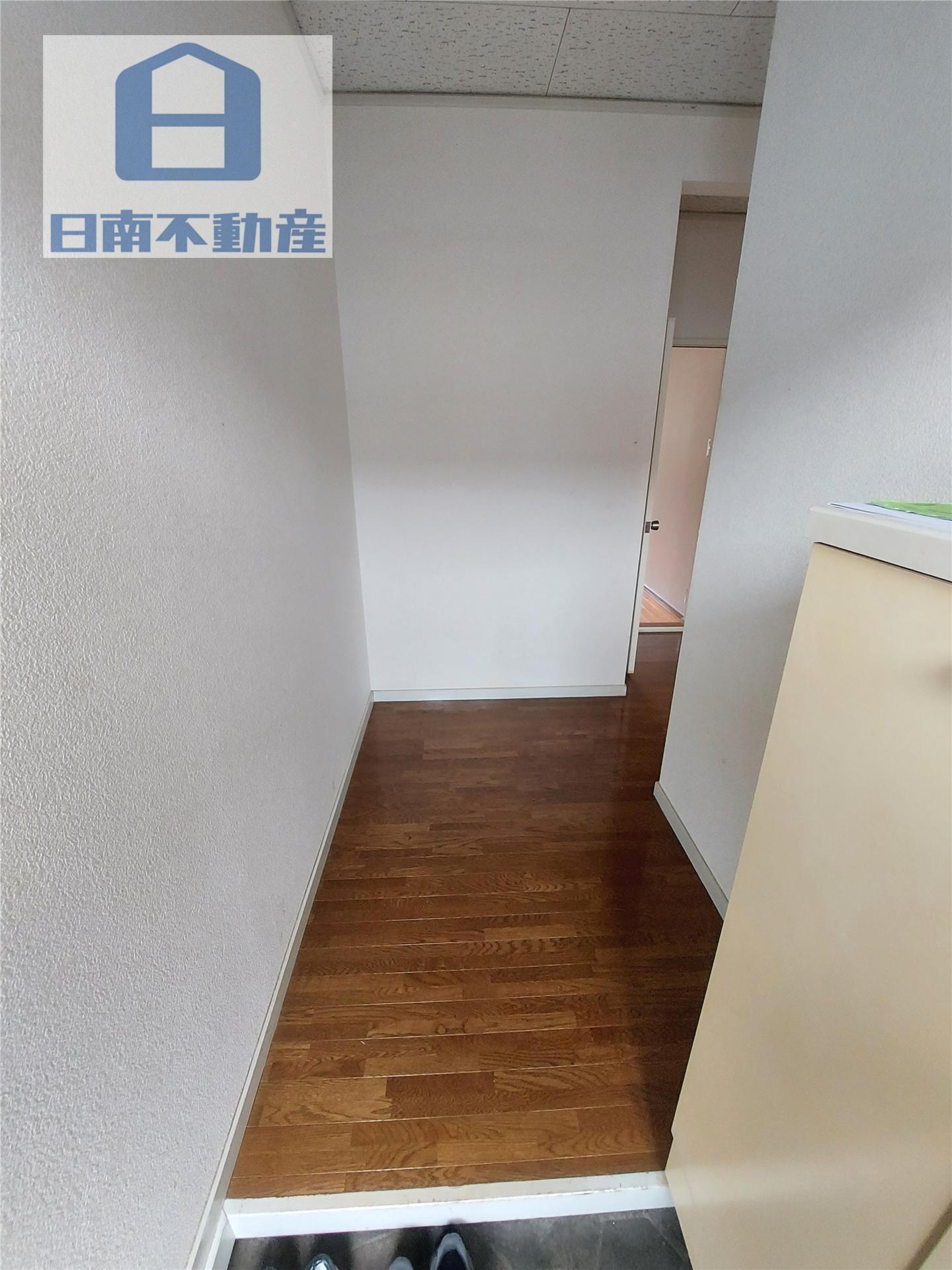 玄関　・写真（画像）はイメージです。現況を優先致します。