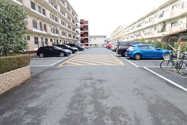 駐車場　駐車場（要空確認）