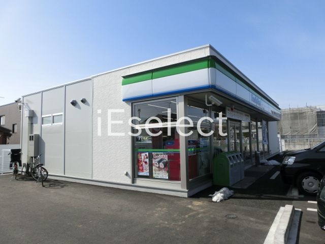 コンビニ　ファミリーマート千葉仁戸名店（コンビニ）まで460m