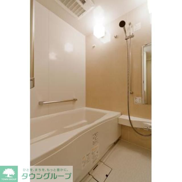 バス・シャワールーム　※写真は同タイプ住戸です。