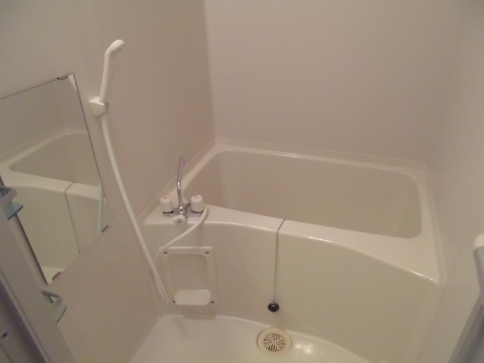 GLOIRE MANSIONの風呂写真