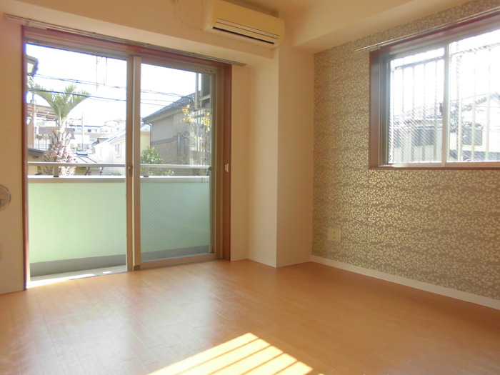 GLOIRE MANSIONの居間写真