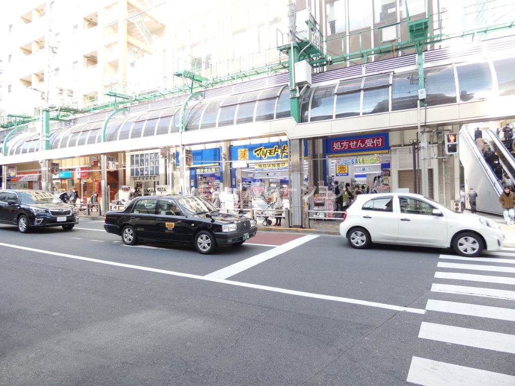ドラックストア　マツモトキヨシ 北千住駅前店（ドラッグストア）まで136m