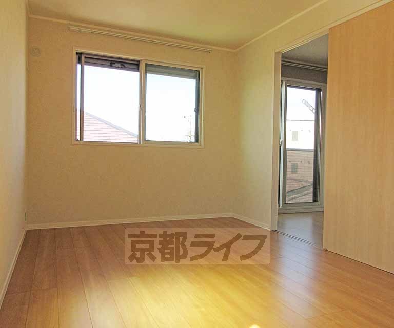 居室・リビング　西向きの明るいお部屋です！