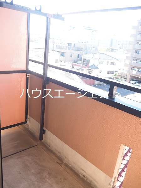 バルコニー　ベランダ付きです※参考画像