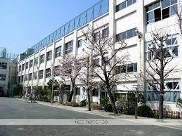 小学校　西六郷小学校（小学校）まで429m