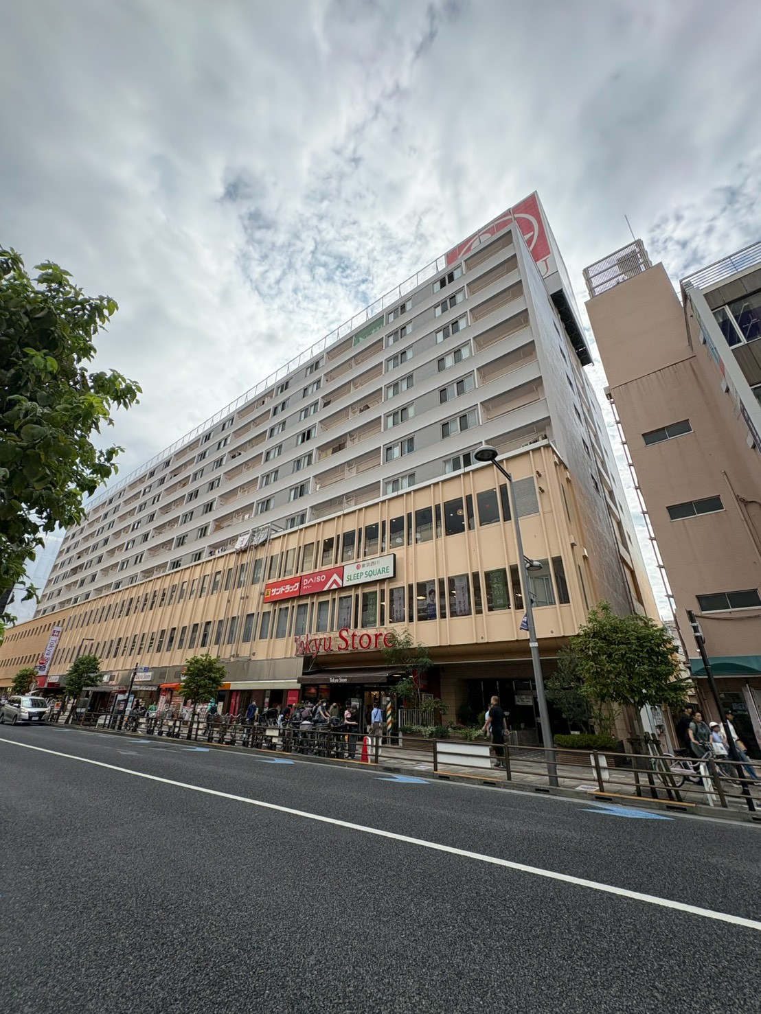 調布住宅の外観写真
