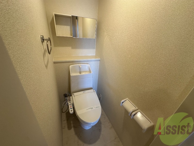 トイレ　こちらはトイレです。清潔感があり、安心して使用できます。