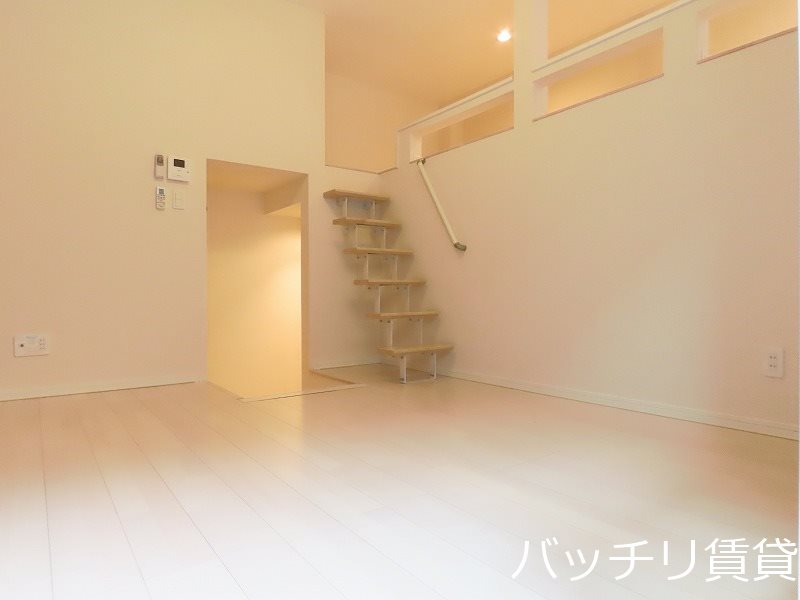 ディアコート鶴里の居間写真