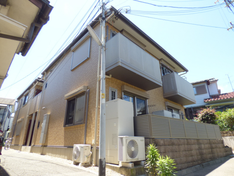 建物外観　全室角部屋設計で大手ハウスメーカー施工