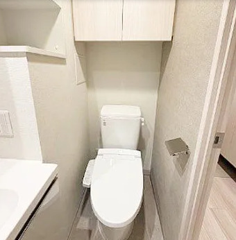 東京メトロ千代田線 湯島駅 徒歩7分 5階建 築1年のトイレ写真