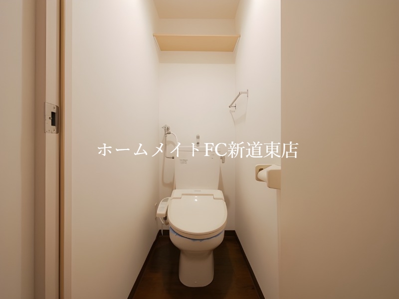 地下鉄東豊線 北１３条東駅 徒歩8分 4階建 築17年のトイレ写真
