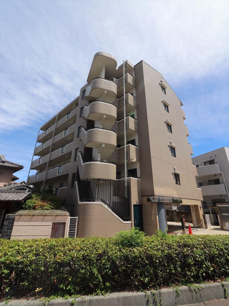 建物外観　きれいな外観です