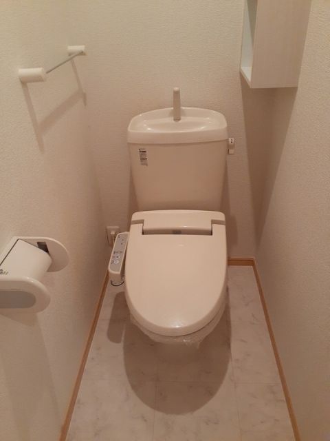 カーサ.エテルノ Iのトイレ写真