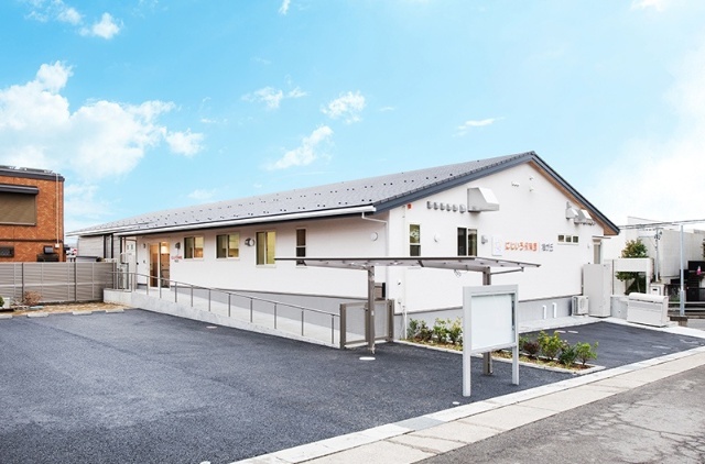 幼稚園・保育園　にじいろ保育園梅が丘（幼稚園・保育園）まで436m