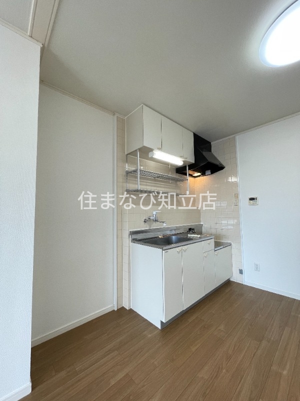 キッチン　同型別部屋写真