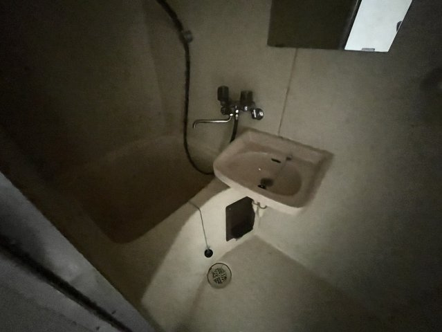 バス・シャワールーム　コンパクトで使いやすいお風呂です