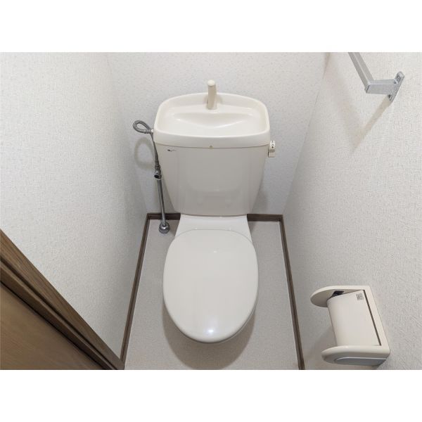 フォレスト原田のトイレ写真