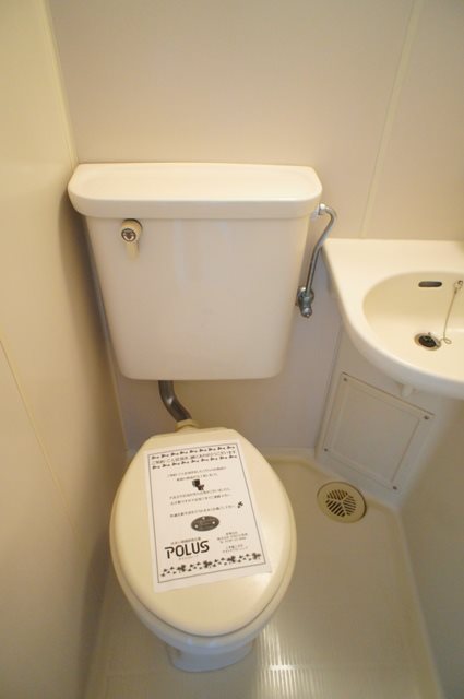トイレ　※参考写真※同タイプ別のお部屋の写真