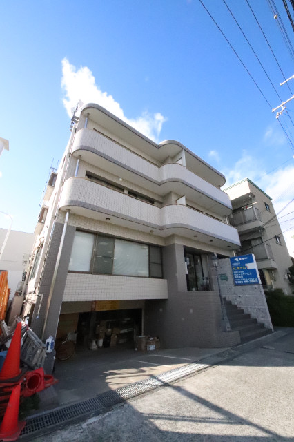 阪急神戸線 西宮北口駅 徒歩11分 築37年
