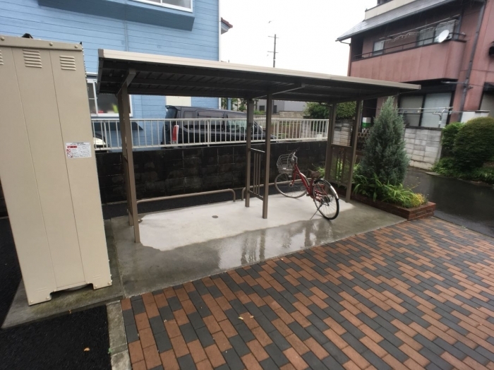 その他共有部分　屋根付き駐輪場付き♪