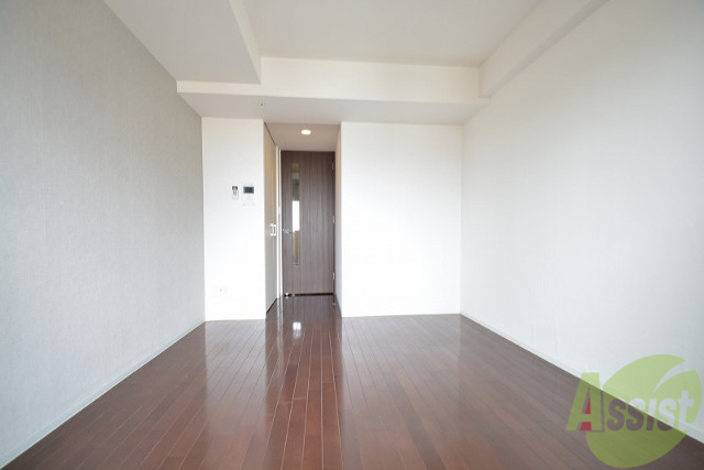レジュールアッシュ神戸元町の居間写真