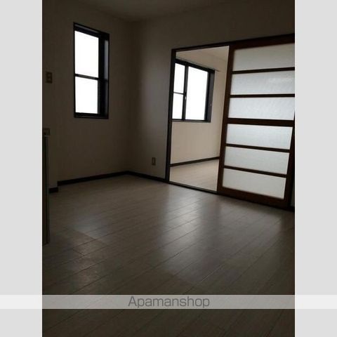 サンヒルズ梅森台の居間写真