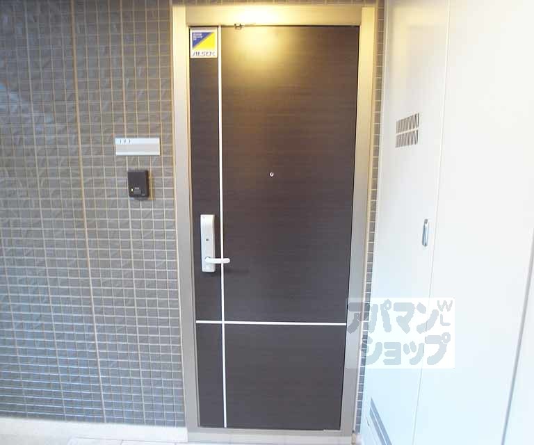 その他設備　玄関ドアです。