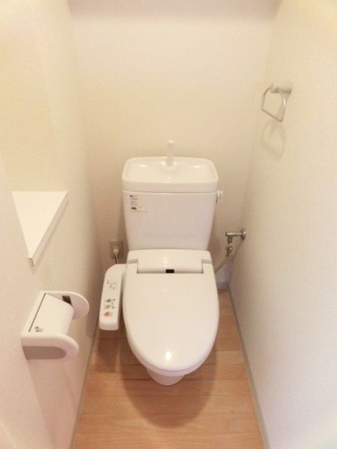 トイレ　シャワートイレ
