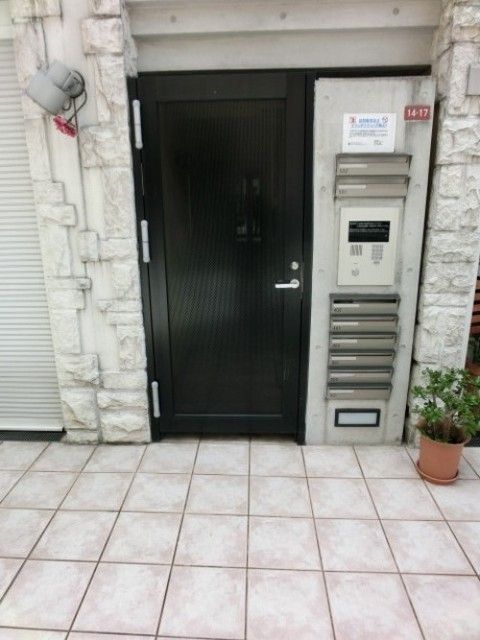 エントランス　エントランス