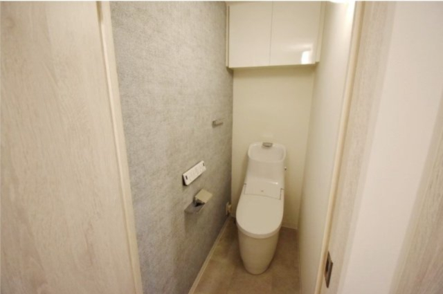 トイレ　別部屋参考写真